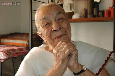 Legendary actress and the 'laadli' of Bollywood, Zohra Sehgal, finally calls it a day at 102