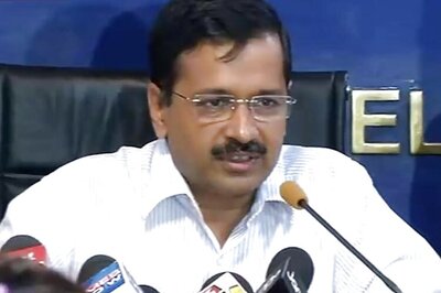 Centre backs Delhi L-G, Kejriwal fumes, links Modi government to corruption