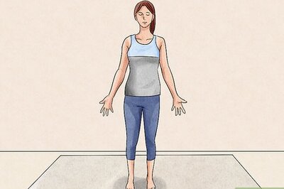 How to Do the Crescent Moon Pose in Yoga