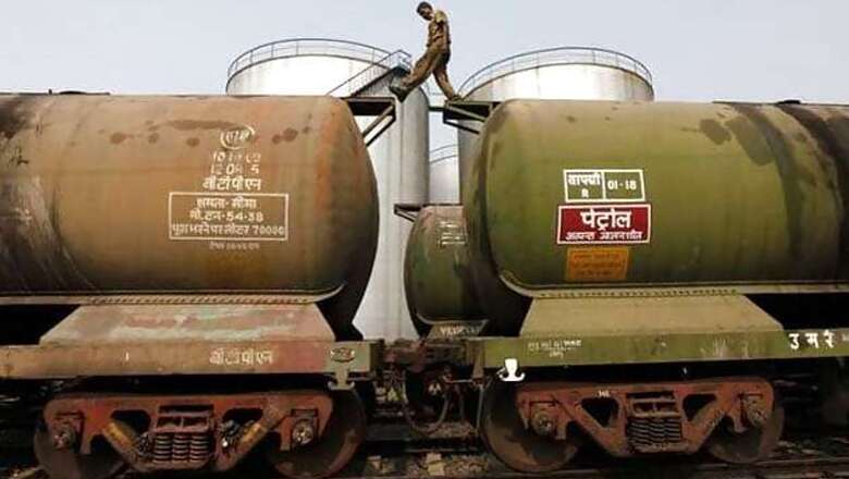 US asks India, others to go slow in boosting trade ties with Iran