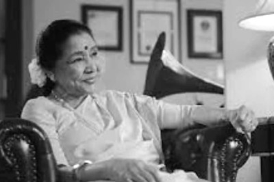'My Best Wishes To The Team': Asha Bhosle Ahead Of Swargandharva Sudhir Phadke's Release