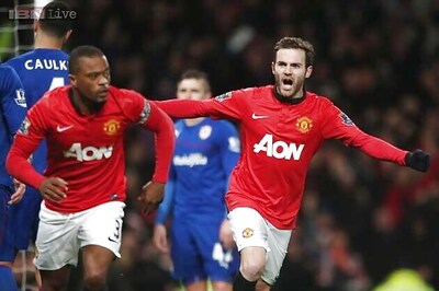 Juan Mata helps Manchester United to 2-0 win over Cardiff City