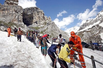 Decision on Amarnath Yatra After Periodic Review of Covid-19 Situation: J-K LG Murmu
