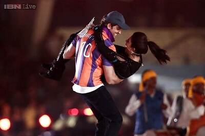 From Aamir Khan, Salman Khan on their shows, to Parineeti Chopra, Ranbir Kapoor, Hrithik Roshan at the ISL opening night; TV this weekend was a star-studded treat