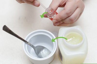 How to Make Mint Lip Balm in the Microwave