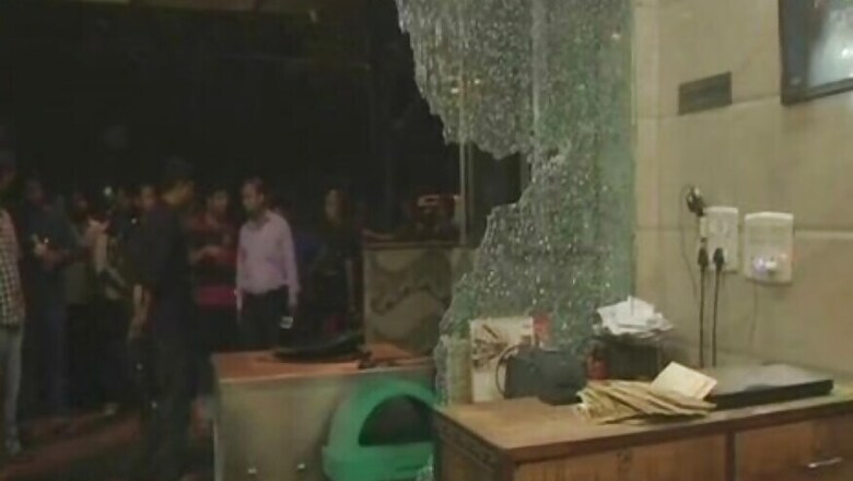 Food Delivery Boys Vandalise Restaurant in Delhi’s Kalkaji After Fight over Parking Space