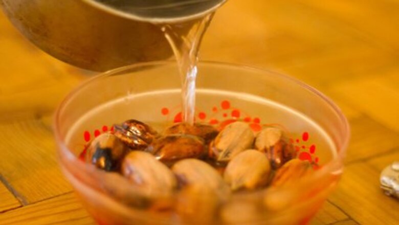 How to Crack Pecan Nuts