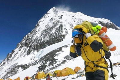 Nepal Relaxes Quarantine Rules Ahead of Everest Season