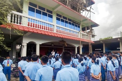 23 Students Faint at School in UP's Chitrakoot Due to Heat