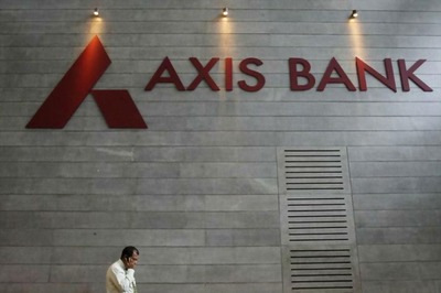 Coronavirus Impact: Axis Bank Urges Customers to Avail Mobile Banking Instead of Visiting Branches