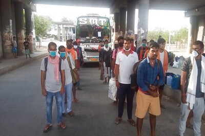 Fleeing From Virus & Unemployment, Migrant Workers Pay Princely Sum to Get Home