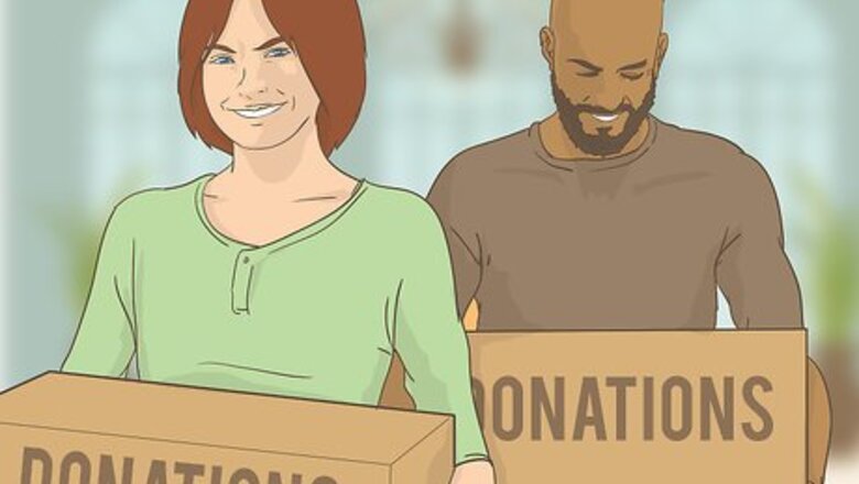 How to Practice Giving Throughout the Holiday Season