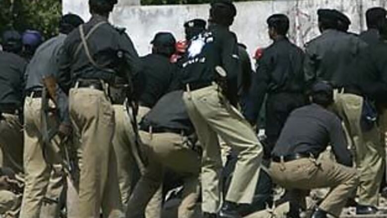 State of violence: nearly 100 killed in Pak in a month