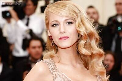 Blake Lively reveals that not having a personal stylist has helped her being friends with designers