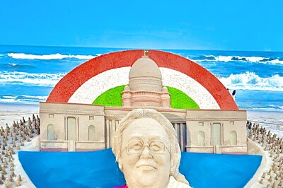 'People’s President': Sudarsan Pattnaik Congratulates Droupadi Murmu With Sand Art