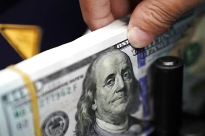 Rupee Rises 7 Paise To Close At 81.94 Against US Dollar