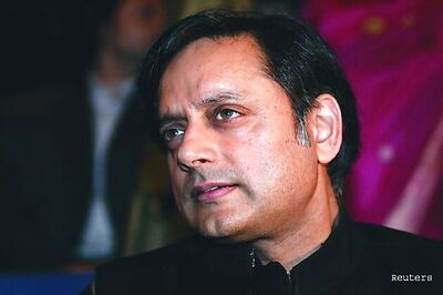 Social media alone cannot help win elections, says Shashi Tharoor