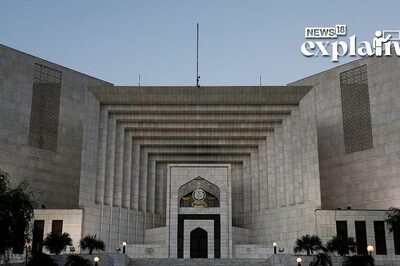 Pakistan SC Halts Govt Move Aimed at Clipping Chief Justice's Powers: The Bill and Tussle Explained