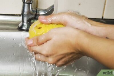 How to Clean a Mango