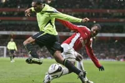 Arsenal enter Carling Cup quarter-finals