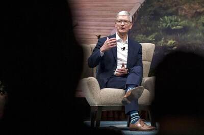 Apple CEO Tim Cook Refutes Claim of Buying Tesla Years Back, Says Never Spoken to Elon Musk