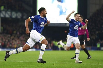 EPL: Ashley Williams’s Header Helps Everton Stun Arsenal, Leicester Brought Low