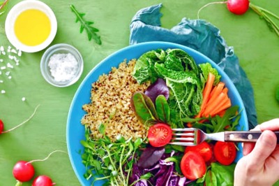 Raw Food Diet: Know All The Risk Factors And Benefits