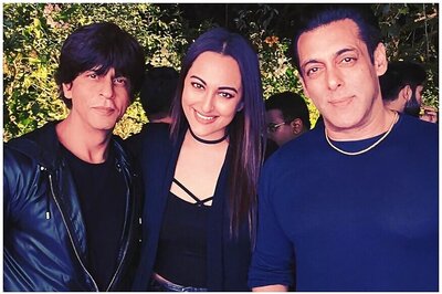 Happy Birthday Salman Khan: From Varun Dhawan to Sonakshi Sinha, Celebs Make a Beeline to Wish Bhaijaan