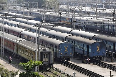 IRCTC Opens Booking for Special Trains; Howrah-Delhi AC-1, AC-3 Tickets Sold Within 10 Minutes