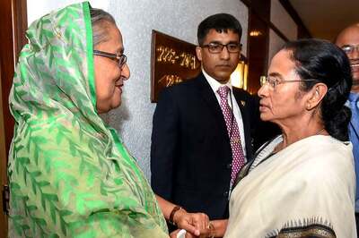 Meeting Mamata & Shah on Sidelines of Day-Night Test, Bangladesh PM Sheikh Hasina May Discuss Teesta, NRC Issues