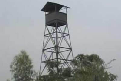 BSF claims Pakistan building bunkers along LoC