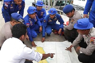 Searchers resume hunt for bodies from AirAsia jet QZ8501