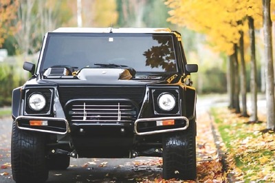 Lamborghini's First SUV LM002 Sold for $467,000, More Expensive than the Urus