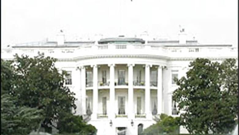 Barack Obama's daughters followed, White House locked down for 1 hour