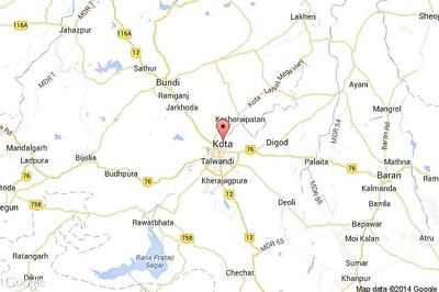 28 injured after a bus collides with truck in Kota