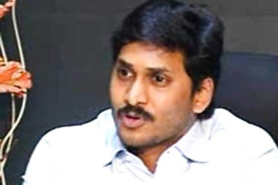 Quid-pro-quo case: Jagan, others appear before CBI court