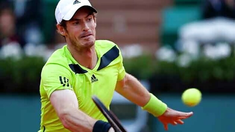 Bad light halts Murray battle with Kohlschreiber in French Open