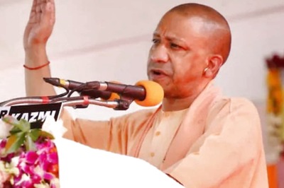 CM Yogi Adityanath Targets SP, Says 'Previous Govts Stopped Scholarship for SC/ST'