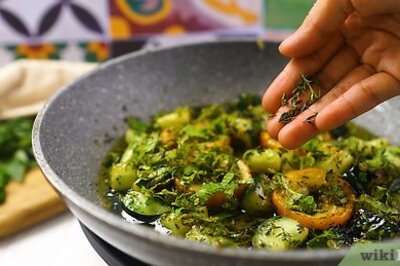 How to Season Summer Squash