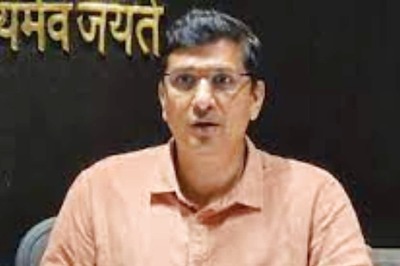 Delhi L-G VK Saxena Suspends Saurabh Bharadwaj's OSD