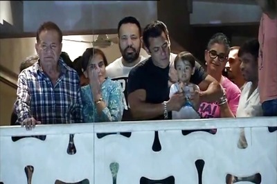 Salman Khan Bail LIVE Updates: Actor Returns Home, Waves at Fans as Teary-eyed Salim Khan Looks On