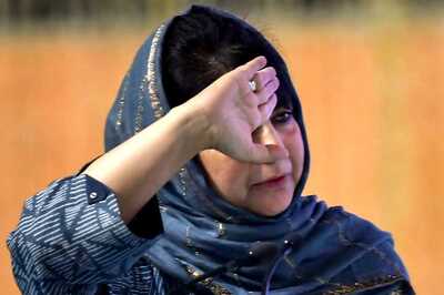 Mehbooba Mufti Accuses Armed Forces of Using Chemicals to Disfigure Bodies of Militants