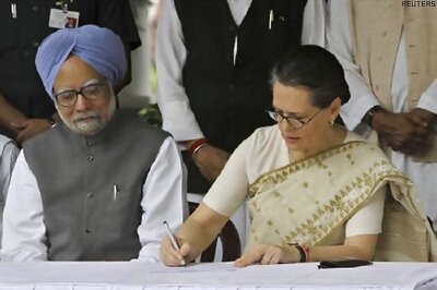Spend less on memorial functions: Sonia to PM
