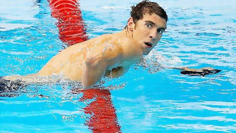 Phelps turns up at worlds with fractured foot