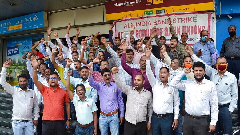 Two-day Bank Strike Ends; Unions Warn of Intensifying Stir if Govt Goes Ahead With Privatisation of PSBs