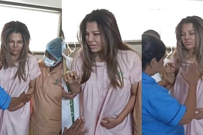 Rakhi Sawant Struggles To Walk, Cries In Pain In FIRST Video After Tumour Surgery | Watch