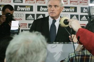 Calderon resigns as Real Madrid president