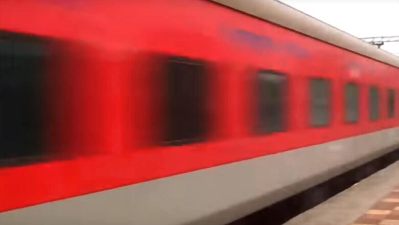 Rajdhani, Shatabdi Coaches Will be Used in Trains 'Patronised by Poor'