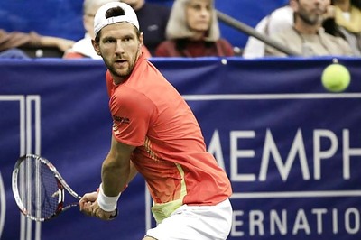 Melzer beats Raonic to win title in Memphis