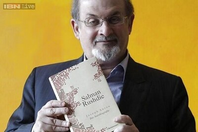 Novelist Rushdie wins PEN/Pinter prize